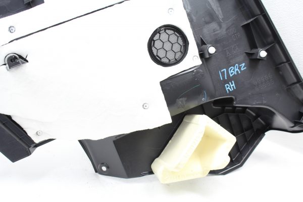 2013-2017 SUBARU BRZ & FRS PASSENGER REAR QUARTER PANEL SPEAKER COVER RH LEFT - Image 8