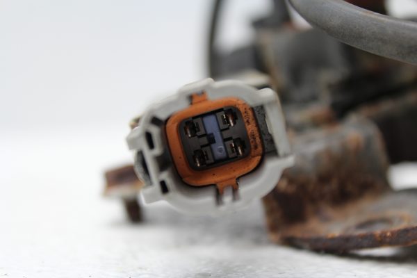 1998-2001 SUBARU IMPREZA 2.5 RS GC8 INJECTOR RESISTOR MODULE - Image 5