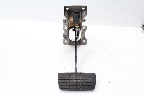 1998-2001 SUBARU IMPREZA 2.5 RS GC8 BRAKE PEDAL ASSEMBLY OEM A/T