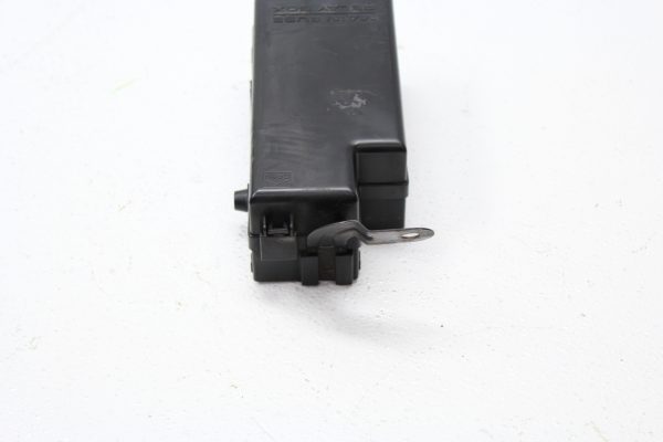 1998-2001 SUBARU IMPREZA 2.5 RS GC8 ENGINE BAY FUSE BOX OEM - Image 5