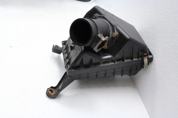 1998-2001 SUBARU IMPREZA 2.5 RS GC8 AIR INTAKE BOX ASSEMBLY W/ FILTER OEM - Image 3