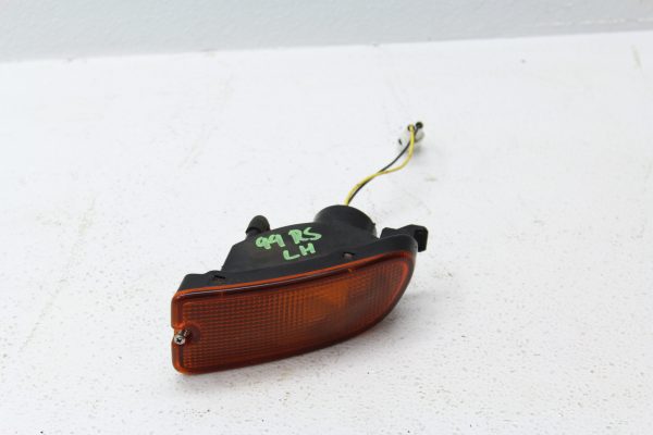 1998-2001 SUBARU IMPREZA 2.5 RS GC8 FRONT BUMPER TURN SIGNAL LIGHT LH DRIVERS SIDE