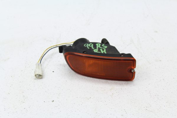 1998-2001 SUBARU IMPREZA 2.5 RS GC8 FRONT BUMPER TURN SIGNAL LIGHT RH PASSENGER SIDE