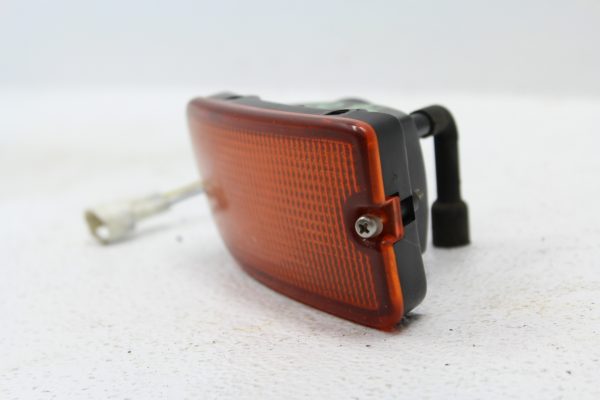 1998-2001 SUBARU IMPREZA 2.5 RS GC8 FRONT BUMPER TURN SIGNAL LIGHT RH PASSENGER SIDE - Image 3
