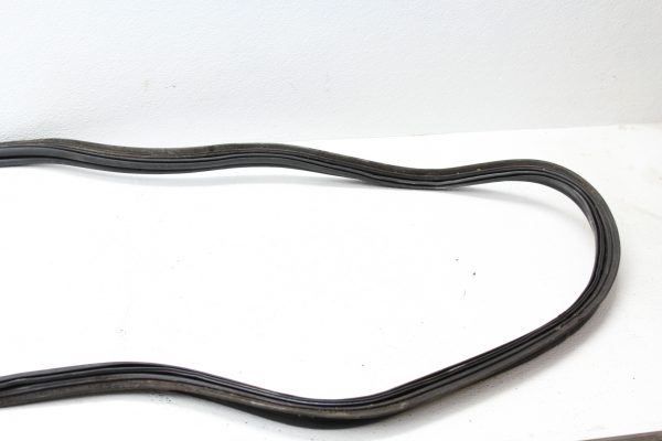 1998-2001 SUBARU IMPREZA 2.5 RS GC8 TRUNK WEATHER STRIP RUBBER MOLDING WATER SEAL - Image 2