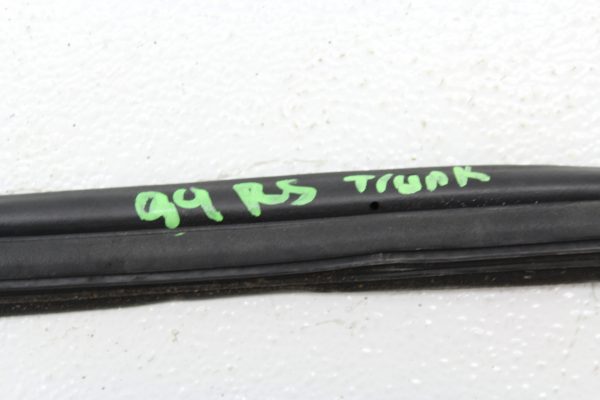 1998-2001 SUBARU IMPREZA 2.5 RS GC8 TRUNK WEATHER STRIP RUBBER MOLDING WATER SEAL - Image 5