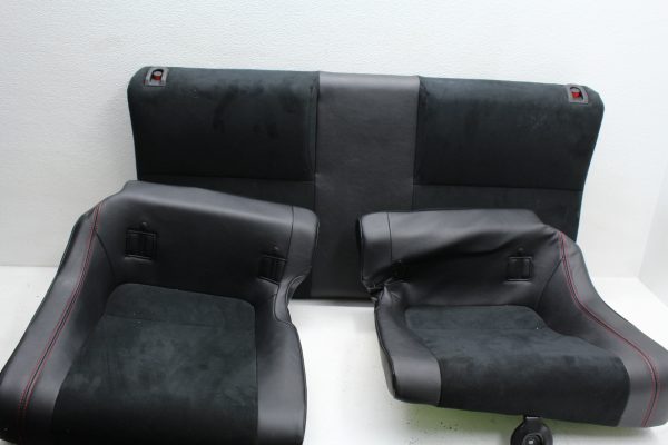2013-2017 SUBARU BRZ LIMITED BACK SEAT SET TOP & BOTTOM ASSEMBLY