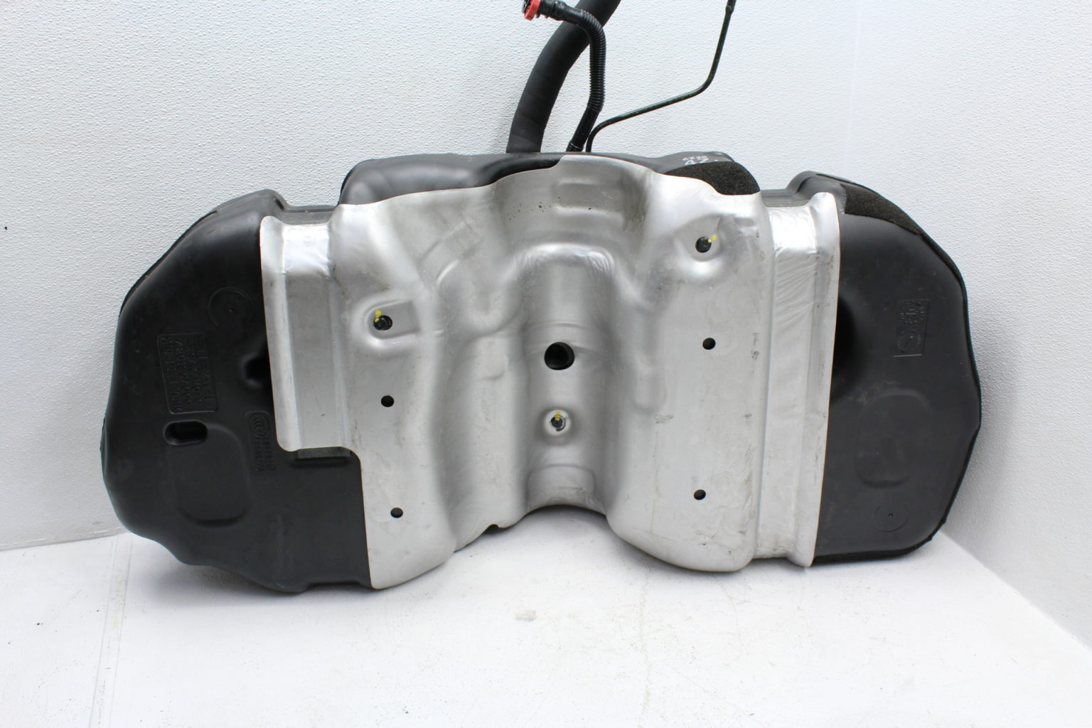 20132017 SUBARU BRZ & FRS FUEL GAS TANK OEM 1317