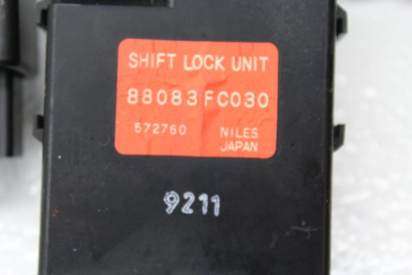 1998-2002 SUBARU IMPREZA / FORESTER SHIFT LOCK UNIT OEM 88083FC030 - Image 3