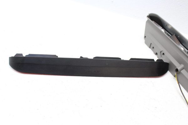 2004-2008 SUBARU FORESTER XT FXT REAR BRAKE LIGHT 3RD THIRD HATCH BRAKE LIGHT - Image 9