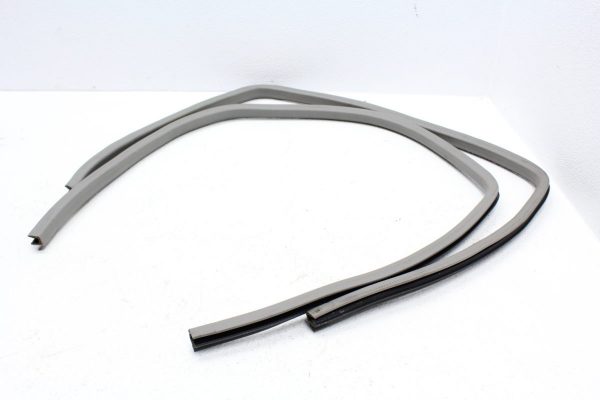 2004-2008 SUBARU FORESTER ON BODY REAR RH/LH DOOR SEAL TRIM BEIGE OEM - Image 3