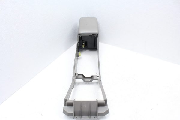 2004-2008 SUBARU FORESTER XT FXT CENTER CONSOLE ARM REST STORAGE BOX E BRAKE TRIM