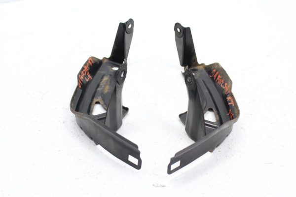 2004 SUBARU FORESTER XT REAR TAIL BRAKE LIGHT BRACKETS LH/RH SET BOTH OEM