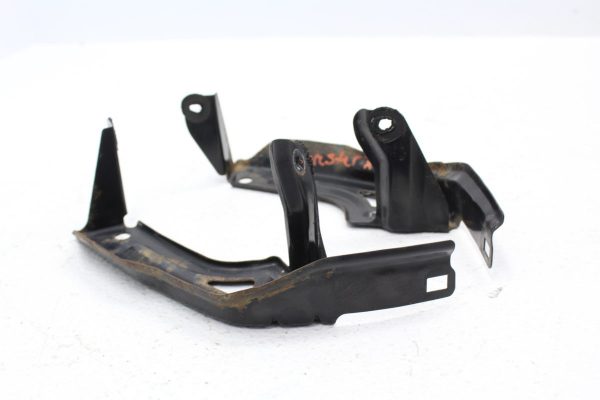2004 SUBARU FORESTER XT REAR TAIL BRAKE LIGHT BRACKETS LH/RH SET BOTH OEM - Image 3
