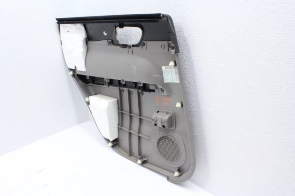 2004-2008 SUBARU FORESTER XT REAR PASSENGER DOOR CARD INTERIOR DOOR - Image 7