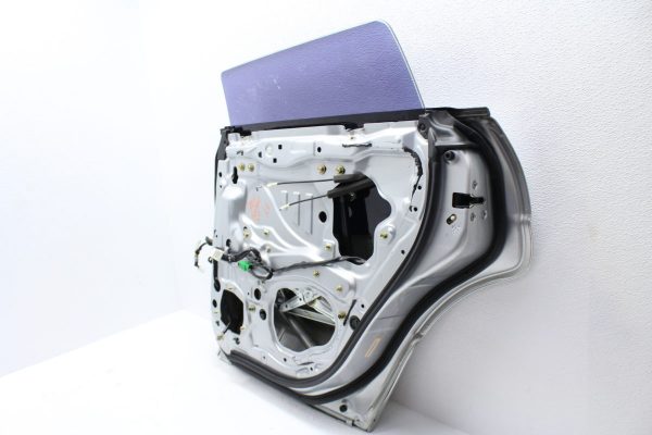 2003-2005 SUBARU FORESTER XT REAR PASSENGER DOOR ASSEMBLY RH RIGHT REAR - Image 8