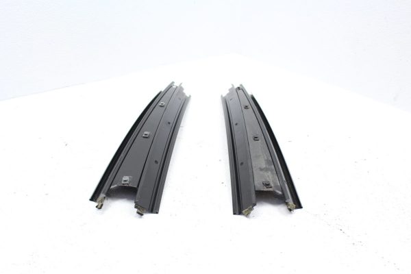 2004-2008 FORESTER XT FXT EXTERIOR PILLAR LH/RH WEATHER STRIPING MOUNT OEM