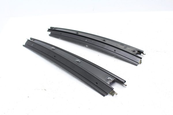 2004-2008 FORESTER XT FXT EXTERIOR PILLAR LH/RH WEATHER STRIPING MOUNT OEM - Image 3