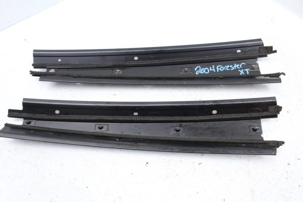 2004-2008 FORESTER XT FXT EXTERIOR PILLAR LH/RH WEATHER STRIPING MOUNT OEM - Image 7