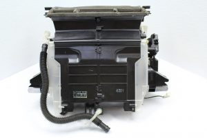2004-2007 SUBARU IMPREZA WRX STI A/C HEATER CORE CLIMATE CONTROL OEM 72110FE110