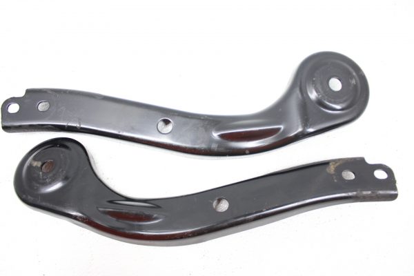 2008-2014 SUBARU IMPREZA WRX & STI REAR SUBFRAME MOUNTING PLATE BRACKETS LH/RH OEM