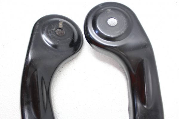 2008-2014 SUBARU IMPREZA WRX & STI REAR SUBFRAME MOUNTING PLATE BRACKETS LH/RH OEM - Image 2