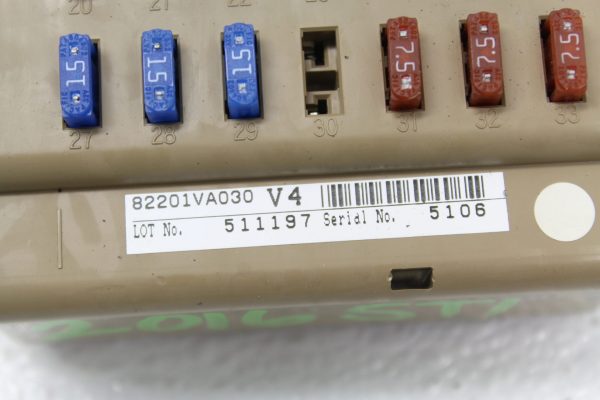 2015-2018 SUBARU IMPREZA WRX STI UNDER DASH FUSE BOX PANEL RELAY 82201VA030 - Image 5