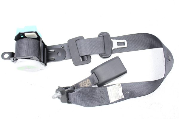 2015-2018 SUBARU WRX STI REAR CENTER SEAT BELT BUCKLE ASSEMBLY MIDDLE OEM