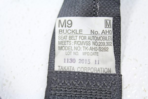 2015-2018 SUBARU WRX STI REAR CENTER SEAT BELT BUCKLE ASSEMBLY MIDDLE OEM - Image 2