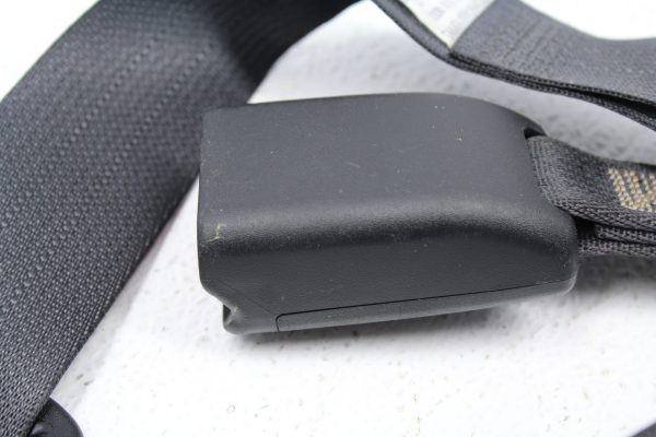 2015-2018 SUBARU WRX STI REAR CENTER SEAT BELT BUCKLE ASSEMBLY MIDDLE OEM - Image 5