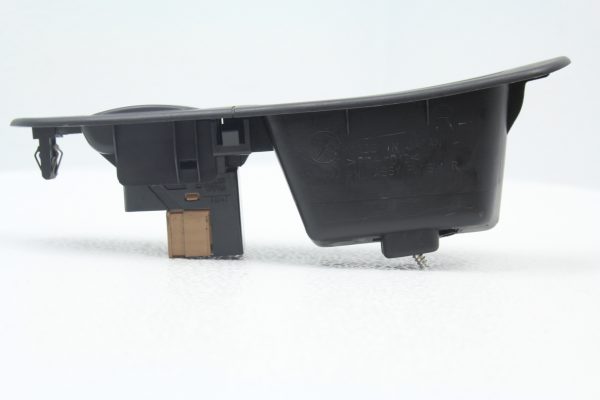 2005-2007 SUBARU IMPREZA WRX & STI REAR RH WINDOW SWITCH TRIM - Image 2