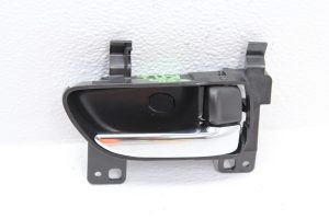 2015-2018 SUBARU WRX STI RIGHT INTERIOR DOOR HANDLE LOCK ASSEMBLY OEM RH