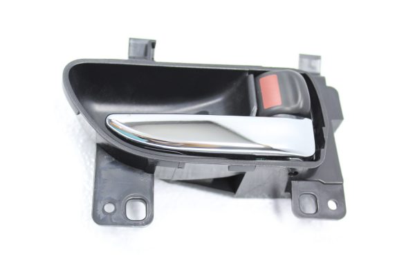 2015-2018 SUBARU WRX STI RIGHT INTERIOR DOOR HANDLE LOCK ASSEMBLY OEM RH