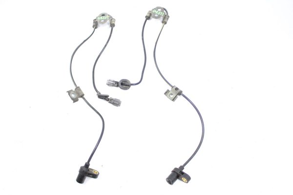 2002-2007 SUBARU IMPREZA WRX  STI FRONT ABS SENSORS WHEEL SPEED OEM