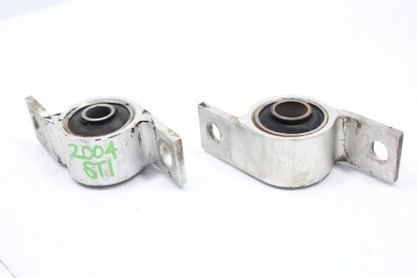 2002-2007 SUBARU WRX & STI FRONT LOWER CONTROL ARM BUSHING OEM 20201FA060 - Image 3