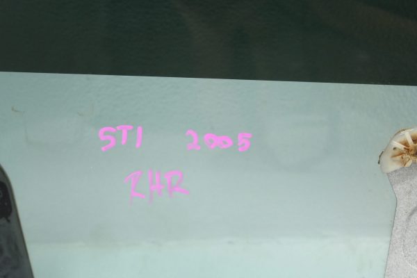 2002-2007 SUBARU WRX STI RH REAR PASSENGER SIDE REAR WINDOW - Image 5