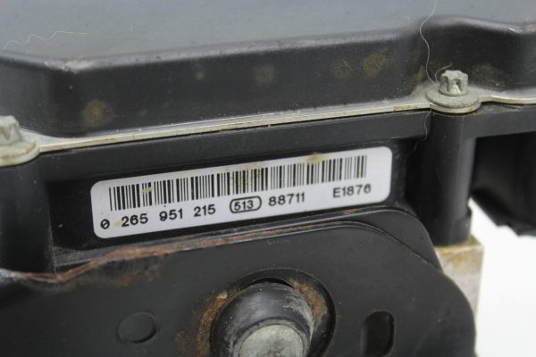 2008-2014 SUBARU IMPREZA WRX & STI ABS BRAKE MODULE ANTI-LOCK PUMP & BRACKET OEM - Image 3