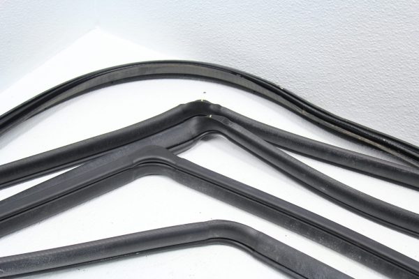 2008-2014 SUBARU WRX STI HATCH LH/RH DOOR WEATHER TRIM FRONT & REAR SET OEM - Image 2
