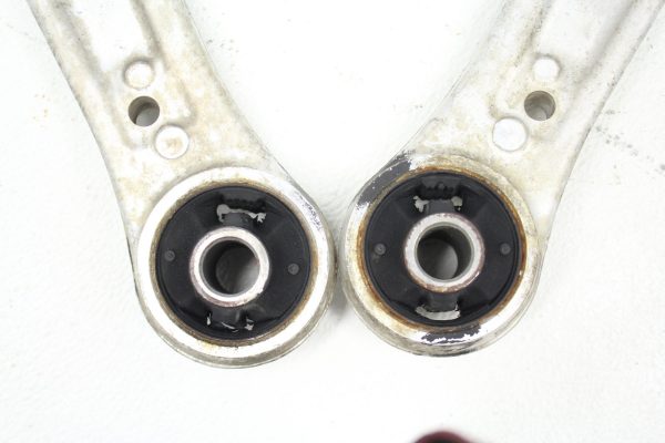 2008-2010 SUBARU WRX STI HATCH FRONT ALUMINUM LOWER CONTROL ARMS LH/RH OEM - Image 2