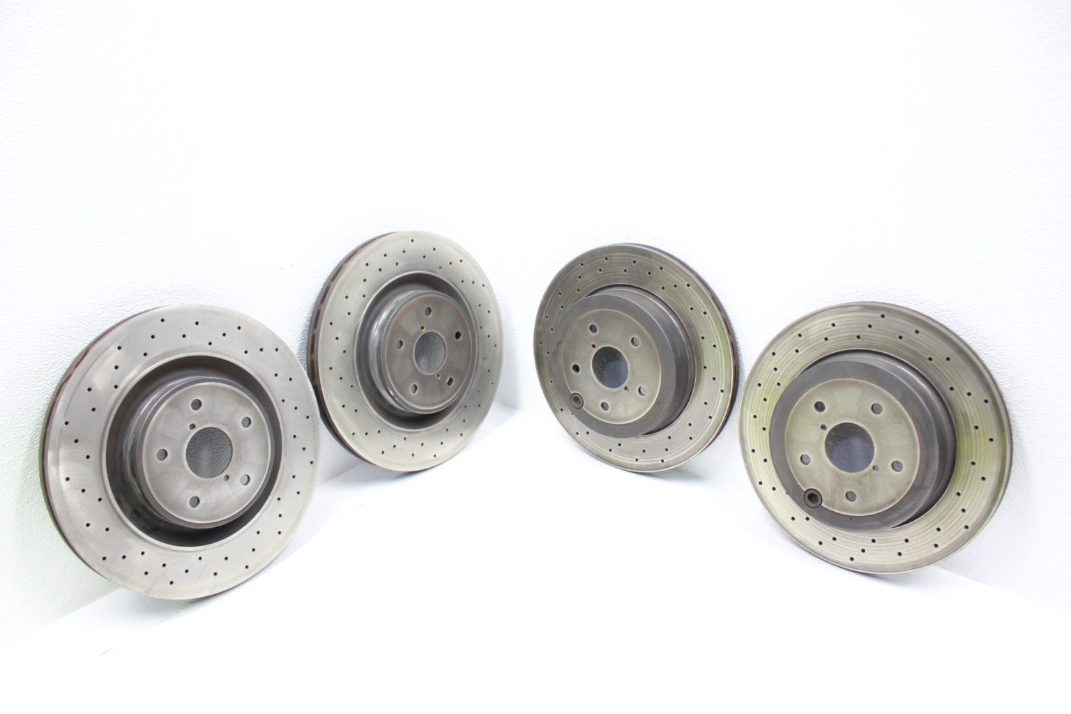 DBA Subaru WRX STi Brembo 6 Pot Spec R Yellow Calipers 19in Rim 4000 Series Stand Rear Brake Rotor main image 1