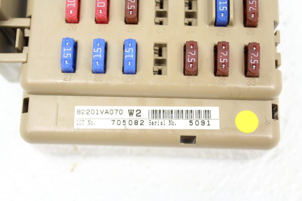 2015-2018 SUBARU IMPREZA WRX STI UNDER DASH FUSE BOX PANEL RELAY 82201VA030 - Image 2