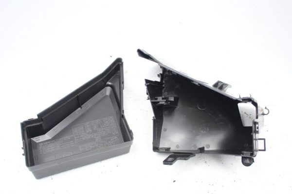 2008-2014 SUBARU WRX STI ENGINE FUSE BOX PANEL OEM FACTORY 2010 - Image 3