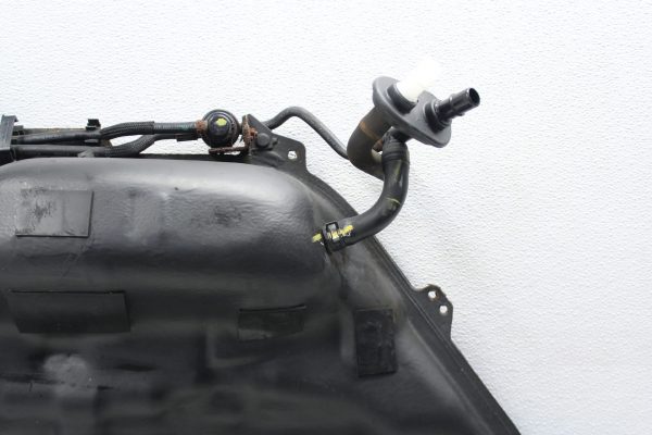 2008-2010 SUBARU IMPREZA WRX & STI FUEL CELL GAS TANK ASSEMBLY OEM - Image 2