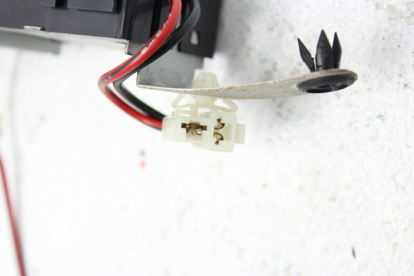 2004-2007 SUBARU WRX STI REAR WINDOW DEFROSTER ASSEMBLY OEM 2004 - Image 9