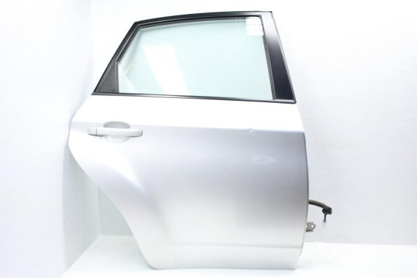 2008-2014 SUBARU WRX  STI REAR RH HATCH DOOR ASSEMBLY PASSENGER SIDE SILVER 2008