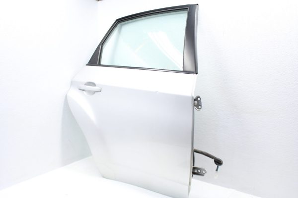 2008-2014 SUBARU WRX  STI REAR RH HATCH DOOR ASSEMBLY PASSENGER SIDE SILVER 2008 - Image 2