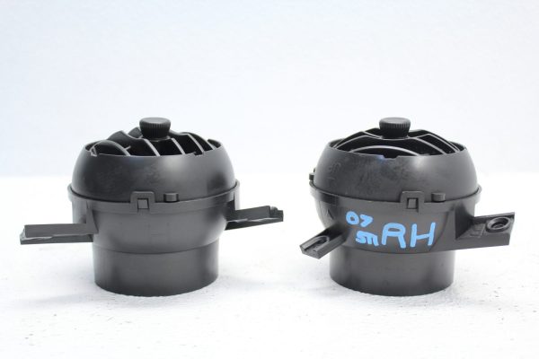 2002-2007 SUBARU IMPREZA WRX STI RH AND LH AC HEAT VENTS 2004 - Image 4