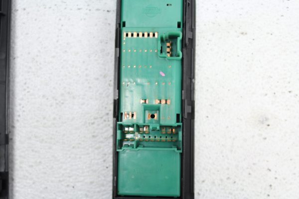 2005-2007 SUBARU IMPREZA WRX & STI FRONT AND REAR WINDOW DOOR SWITCHES OEM - Image 10