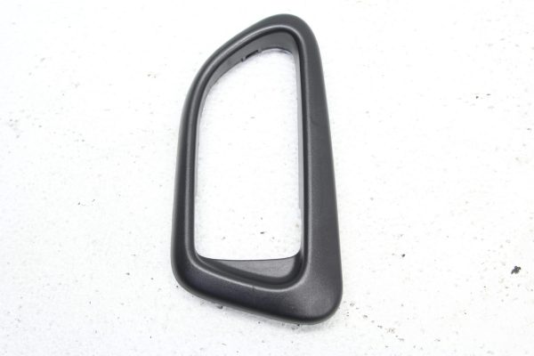 2005-2007 SUBARU WRX STI DOOR HANDLE TRIM RH PASSENGER SIDE - Image 2