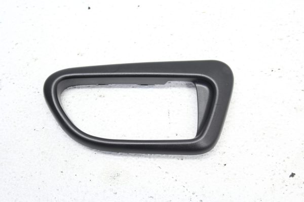 2005-2007 SUBARU WRX STI DOOR HANDLE TRIM RH PASSENGER SIDE - Image 3